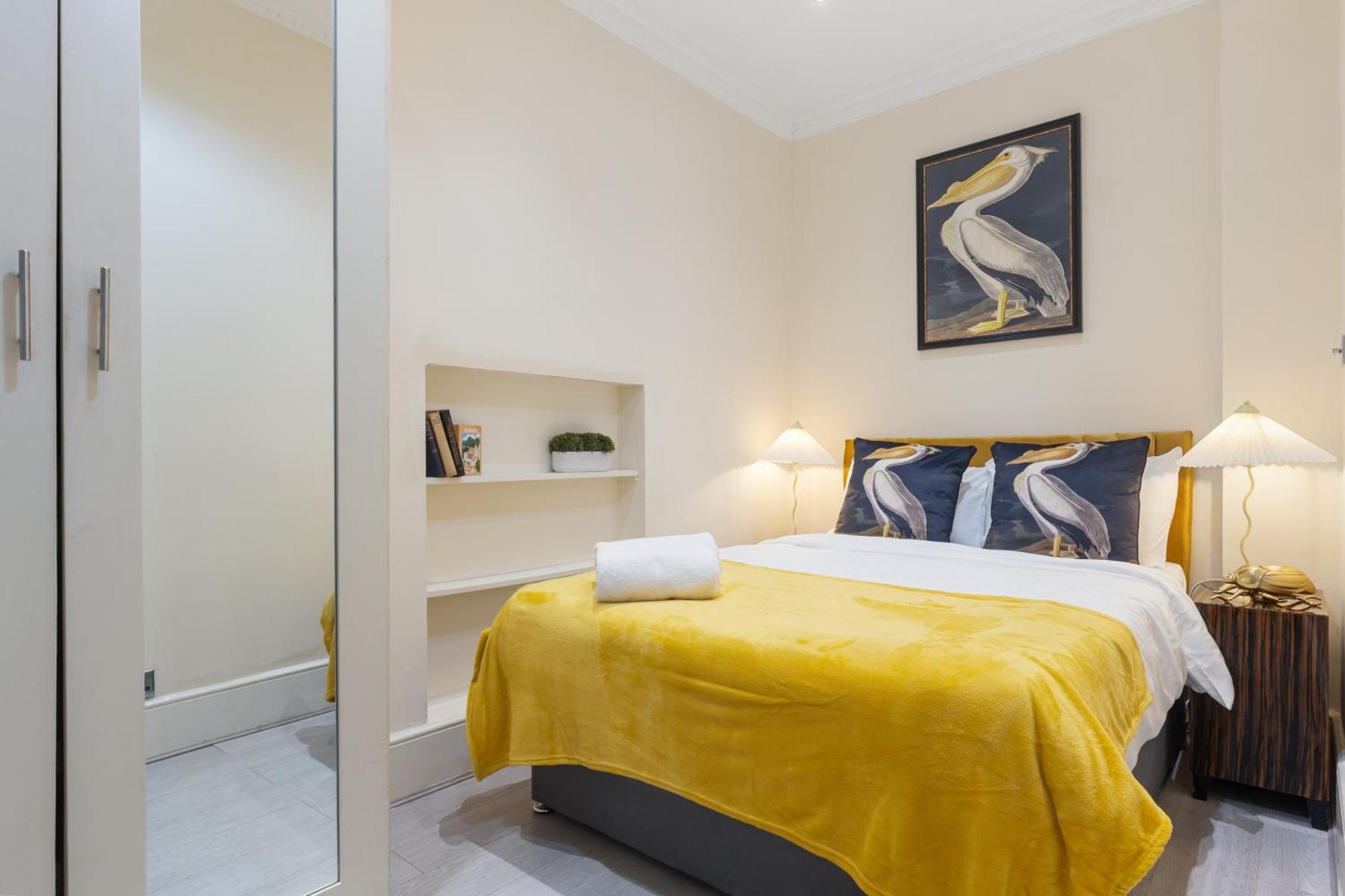 4 Bedroom House In Kensington * London