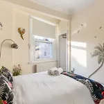 4 Bedroom House In Kensington